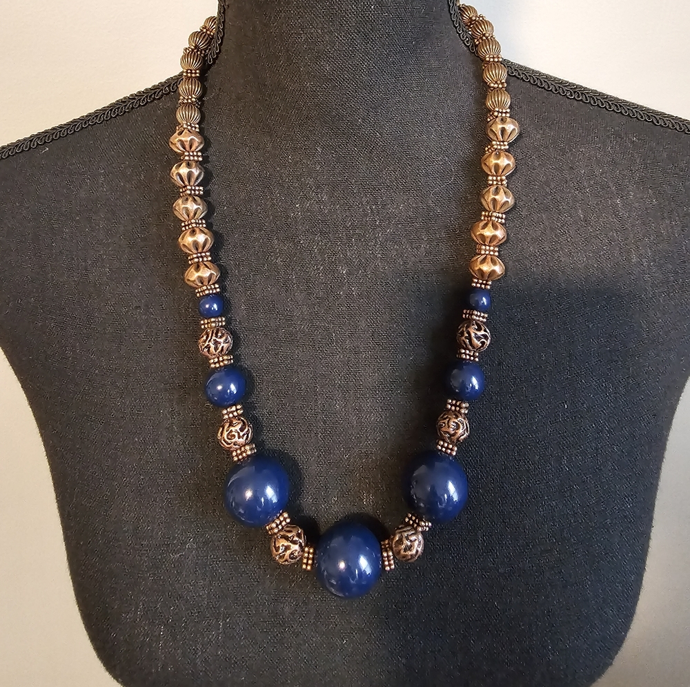 ‎Necklace